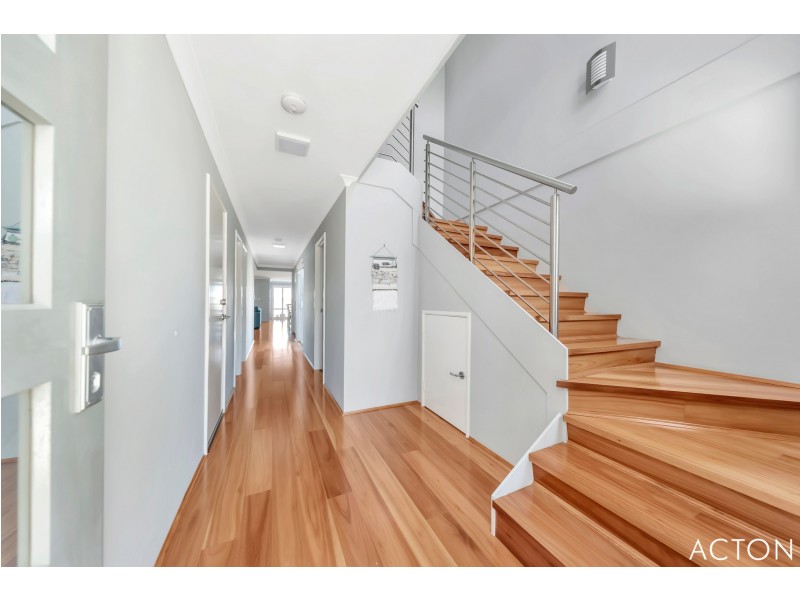 17 Arcadia Close, Dudley Park WA 6210