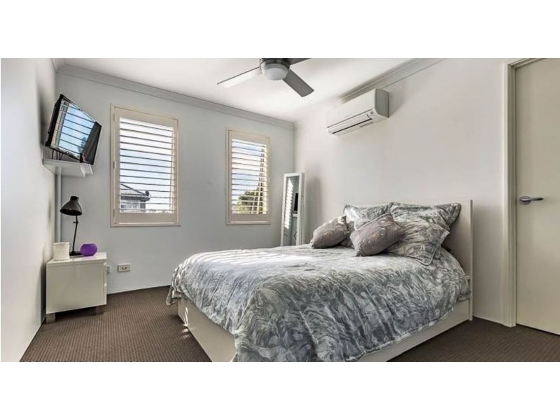 17 Arcadia Close, Dudley Park WA 6210