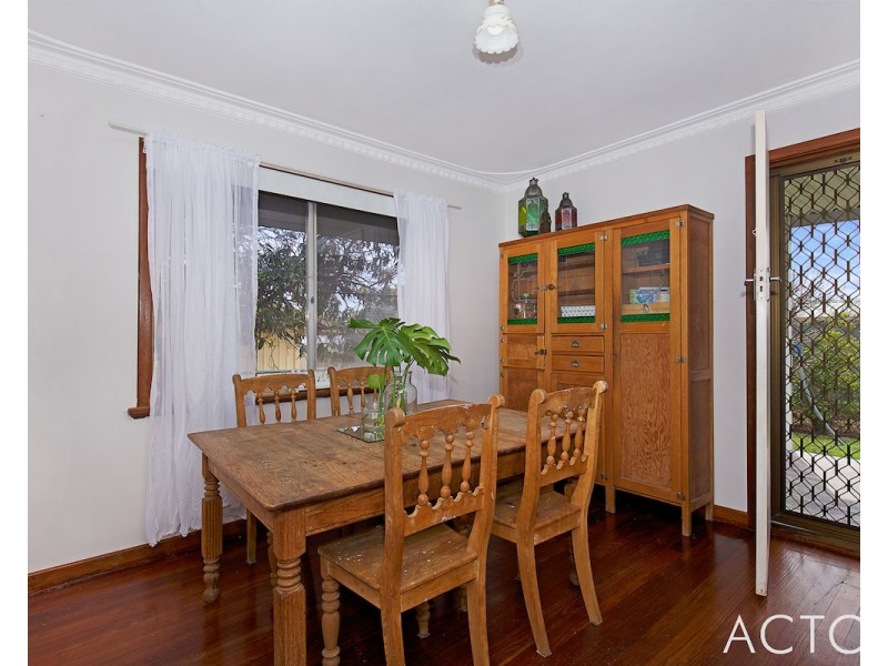 8 Yallan Street, Mandurah WA 6210