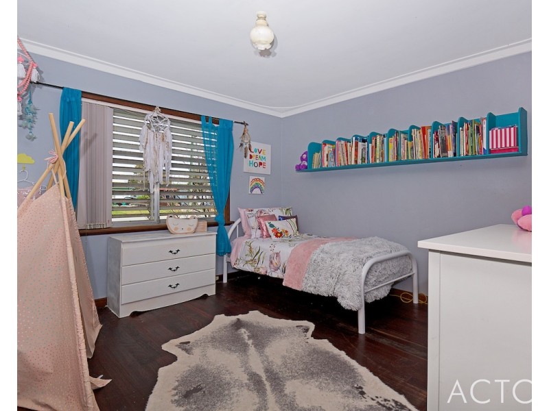 8 Yallan Street, Mandurah WA 6210