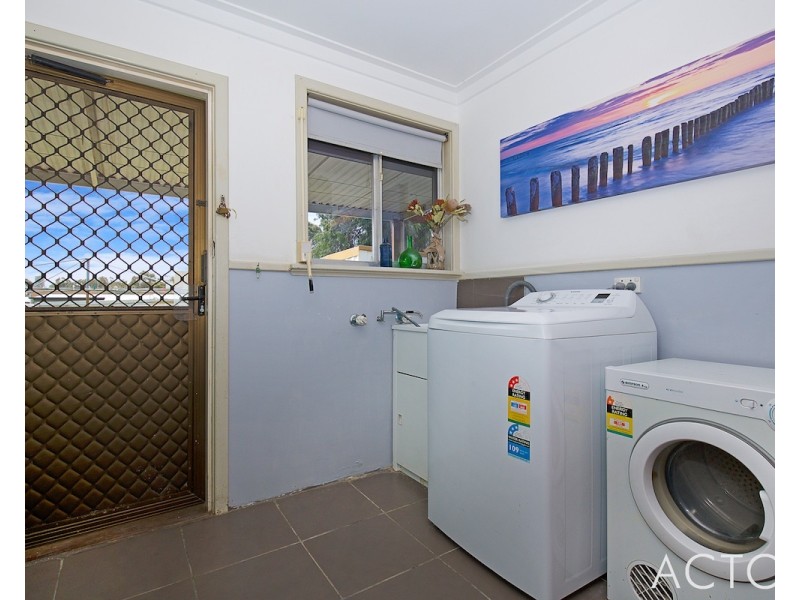 8 Yallan Street, Mandurah WA 6210