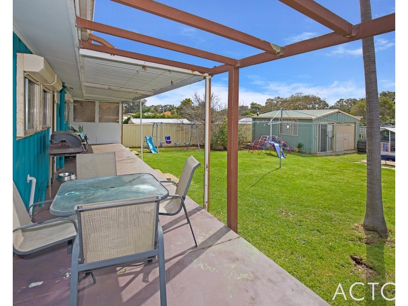 8 Yallan Street, Mandurah WA 6210