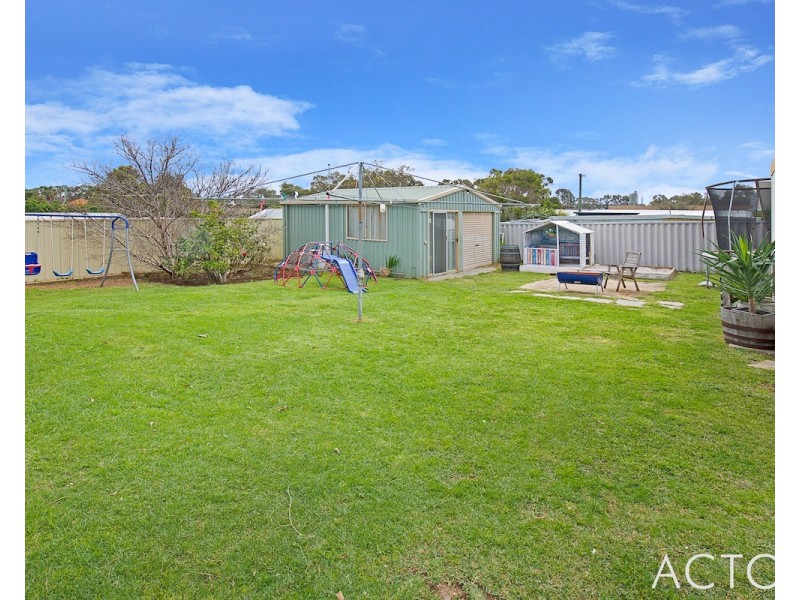 8 Yallan Street, Mandurah WA 6210
