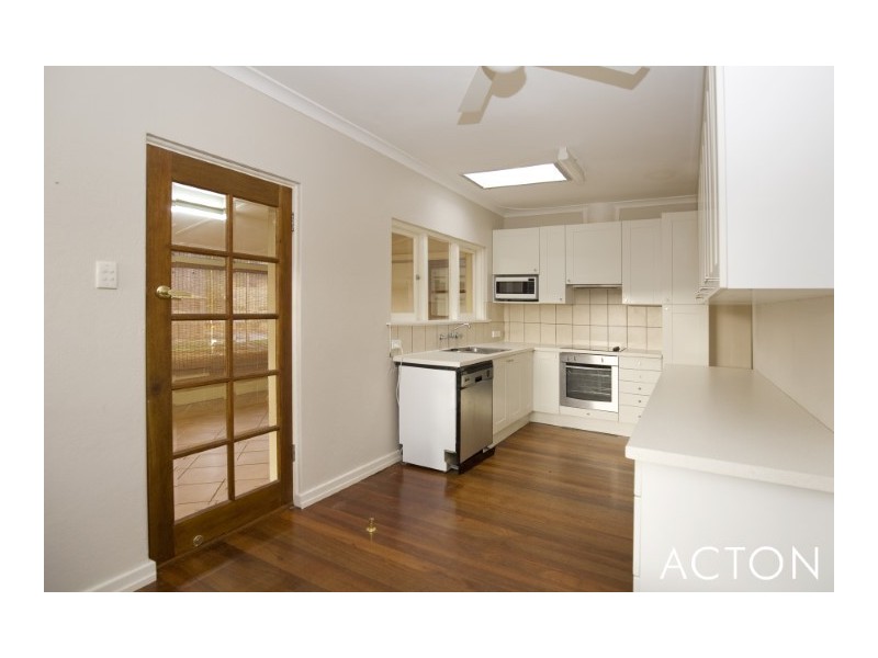 15 Shayne Street, Halls Head WA 6210