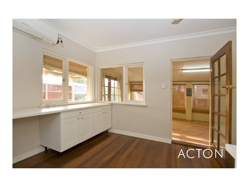 15 Shayne Street, Halls Head WA 6210
