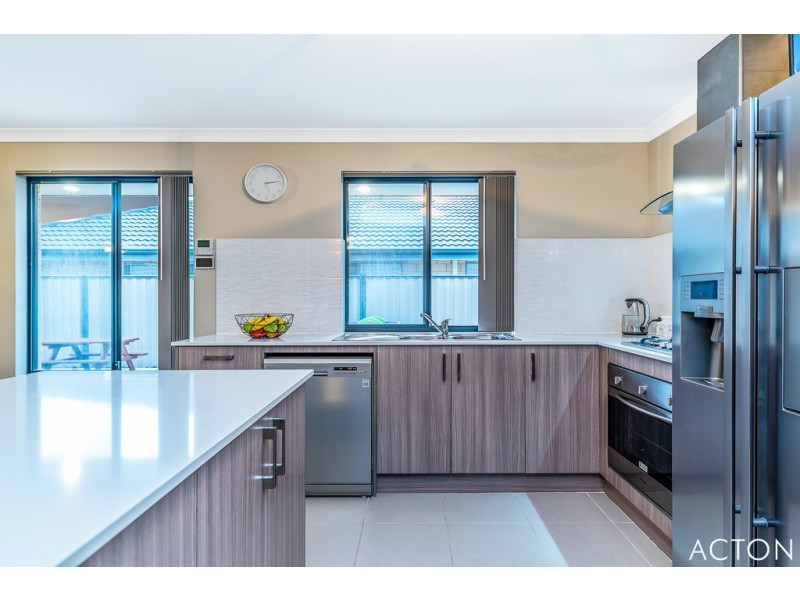 68 Bucker Street, Whitby WA 6123