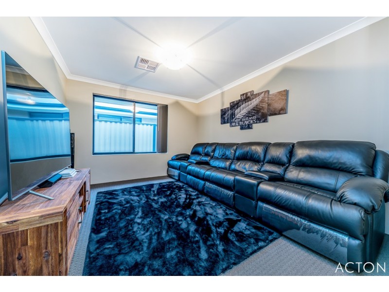 68 Bucker Street, Whitby WA 6123