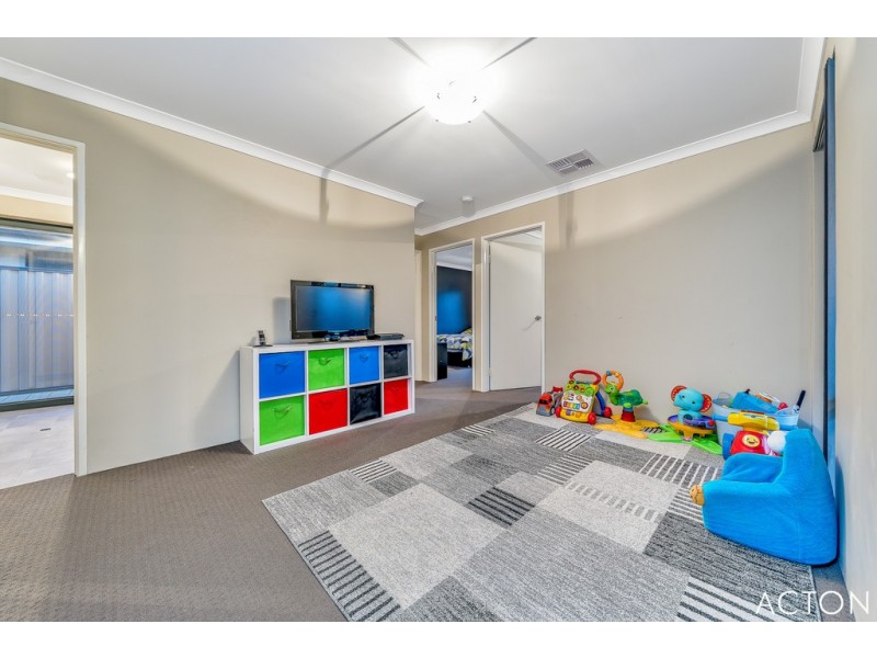 68 Bucker Street, Whitby WA 6123