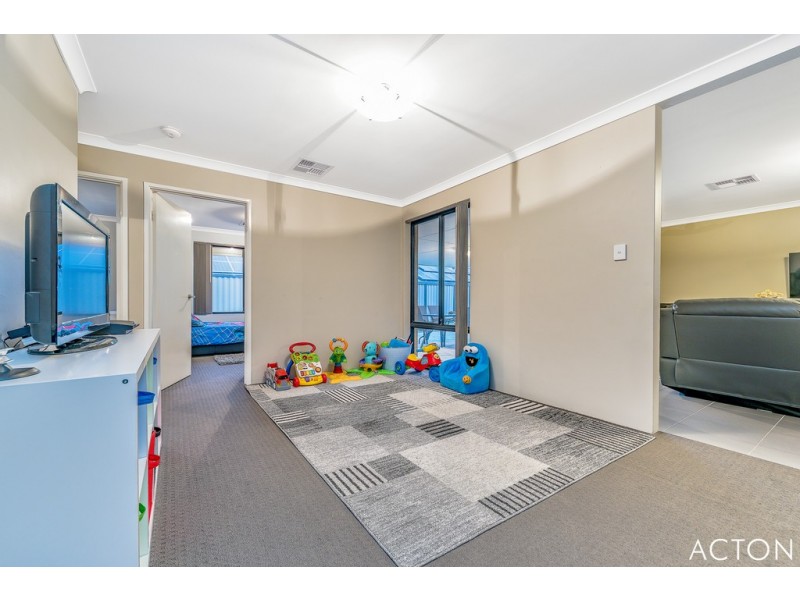 68 Bucker Street, Whitby WA 6123