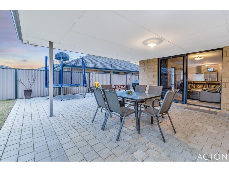 68 Bucker Street, Whitby WA 6123