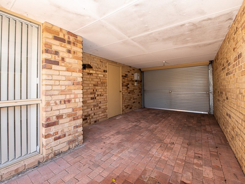 2/1 Glenroy Close, Halls Head WA 6210
