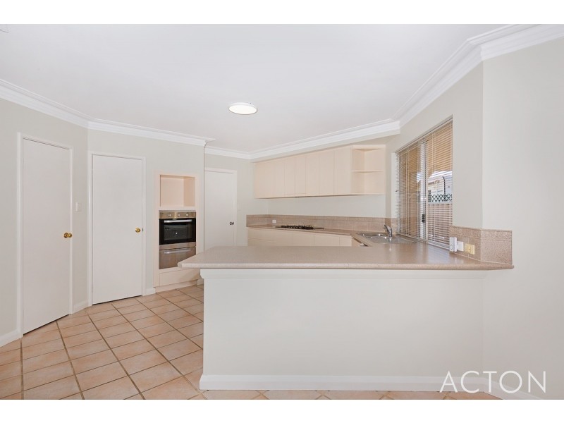 59 Ronsard Drive, San Remo WA 6210