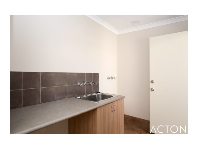 4A Nookie Street, Dudley Park WA 6210