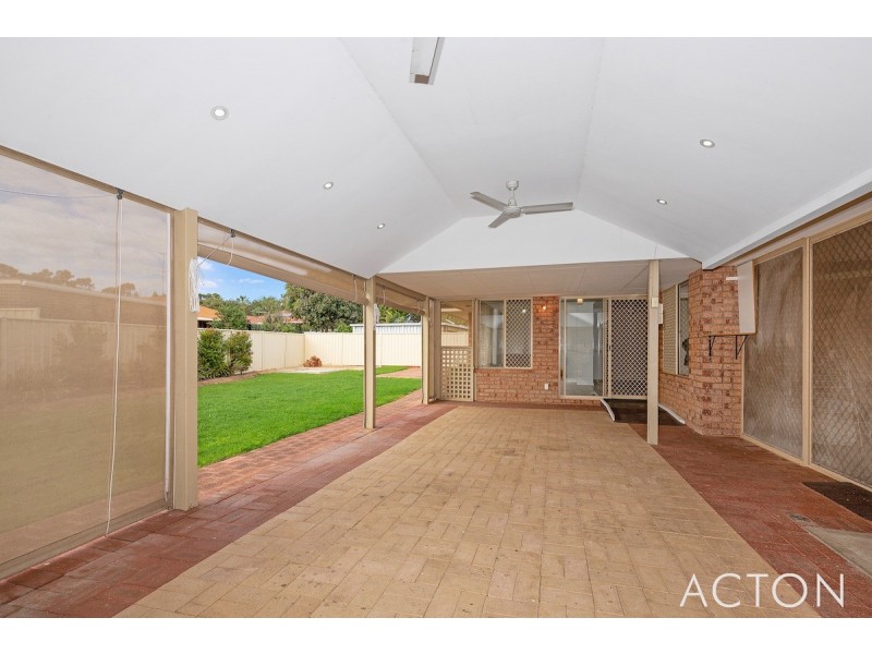 12 Gleneagles Place, Halls Head WA 6210