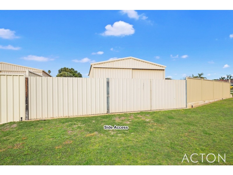 12 Gleneagles Place, Halls Head WA 6210