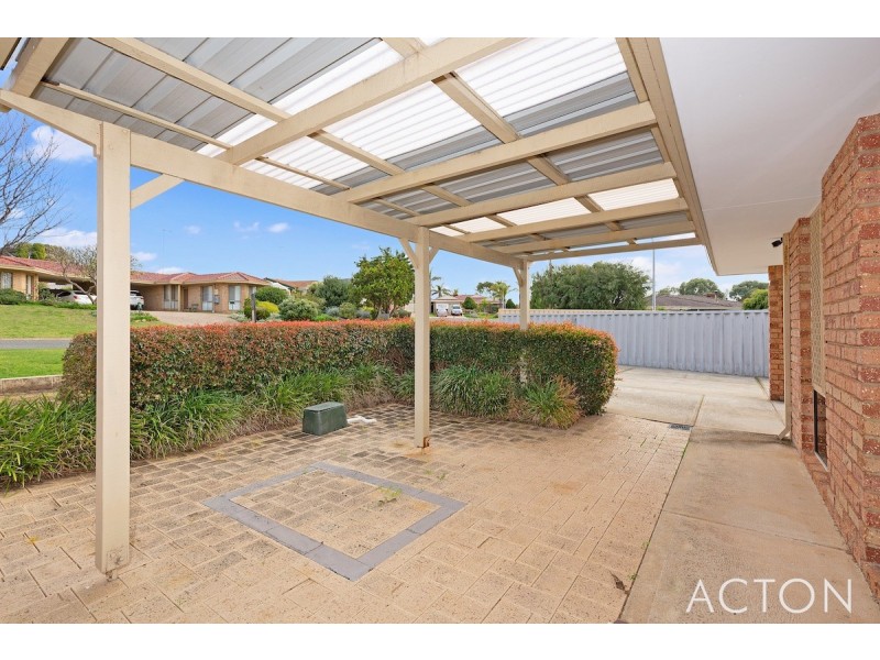 12 Gleneagles Place, Halls Head WA 6210