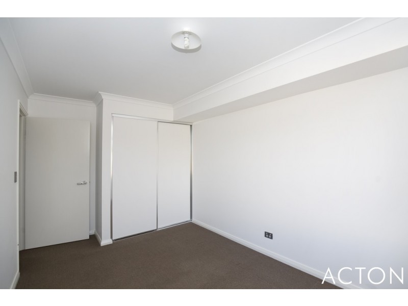 3 Gullane Way, Meadow Springs WA 6210