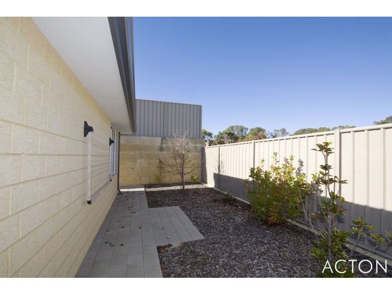 3 Gullane Way, Meadow Springs WA 6210