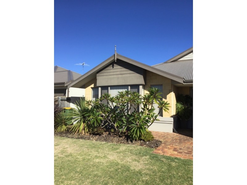 7 Tectona Way, Halls Head WA 6210