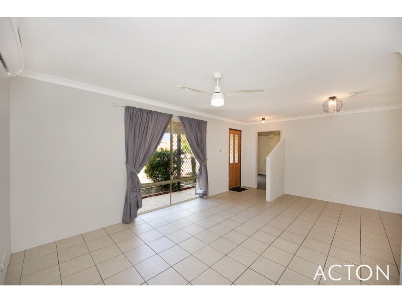6 La Grange Place, Meadow Springs WA 6210