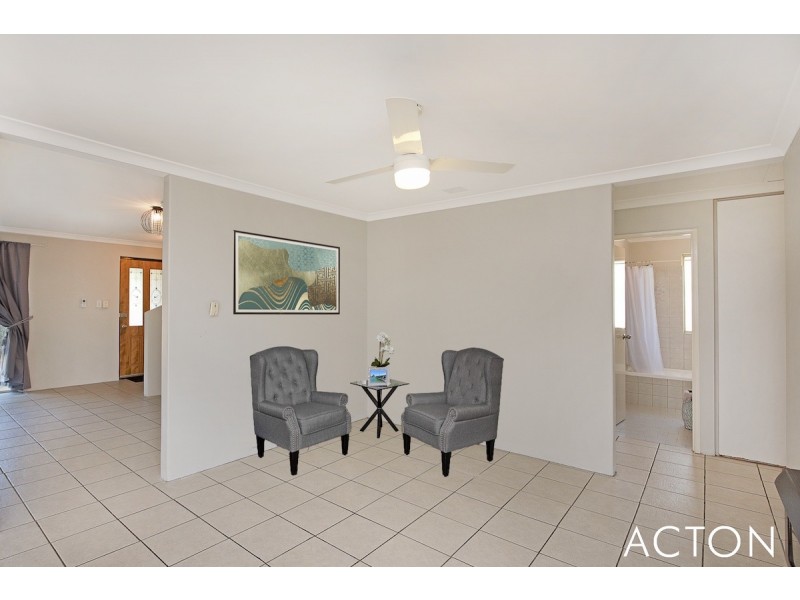 6 La Grange Place, Meadow Springs WA 6210