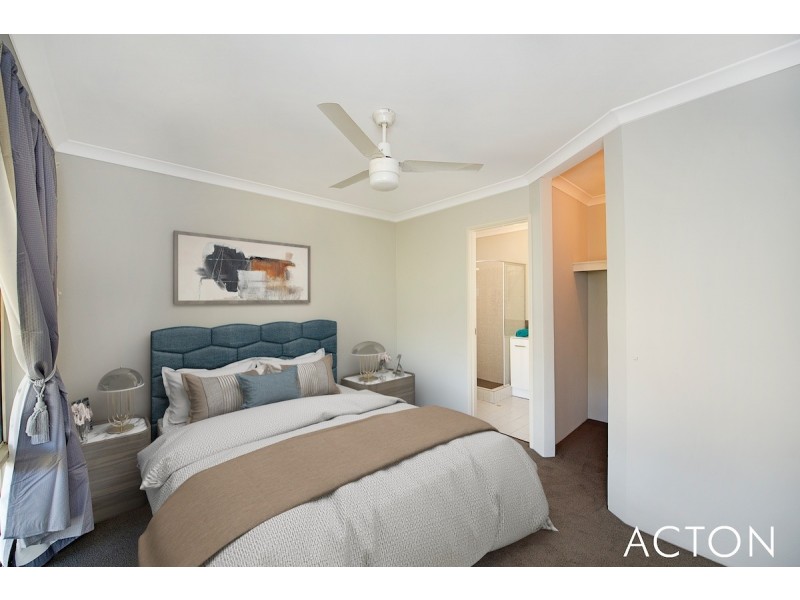 6 La Grange Place, Meadow Springs WA 6210