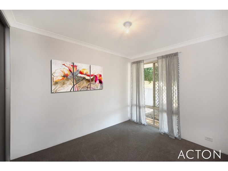 6 La Grange Place, Meadow Springs WA 6210