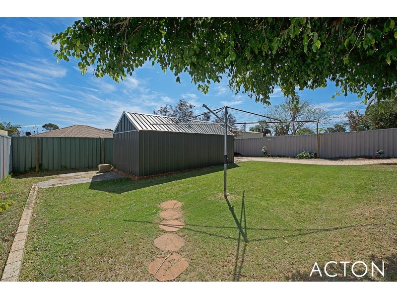 6 La Grange Place, Meadow Springs WA 6210