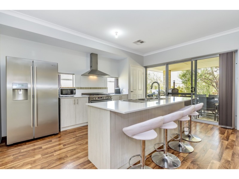 67 Albany Drive, Dawesville WA 6211