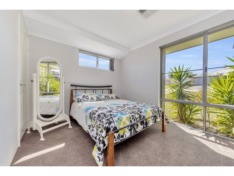 67 Albany Drive, Dawesville WA 6211