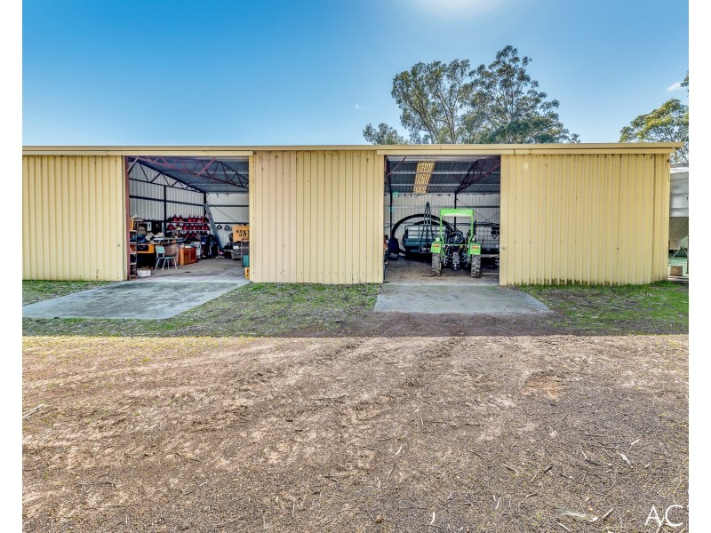 305 Burnside Road, Meelon WA 6208