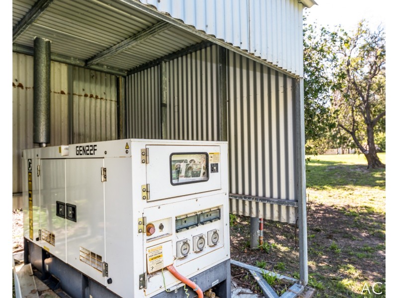 305 Burnside Road, Meelon WA 6208