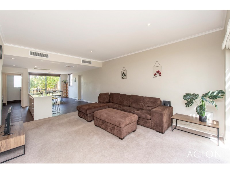 50 Middleton Loop, Meadow Springs WA 6210