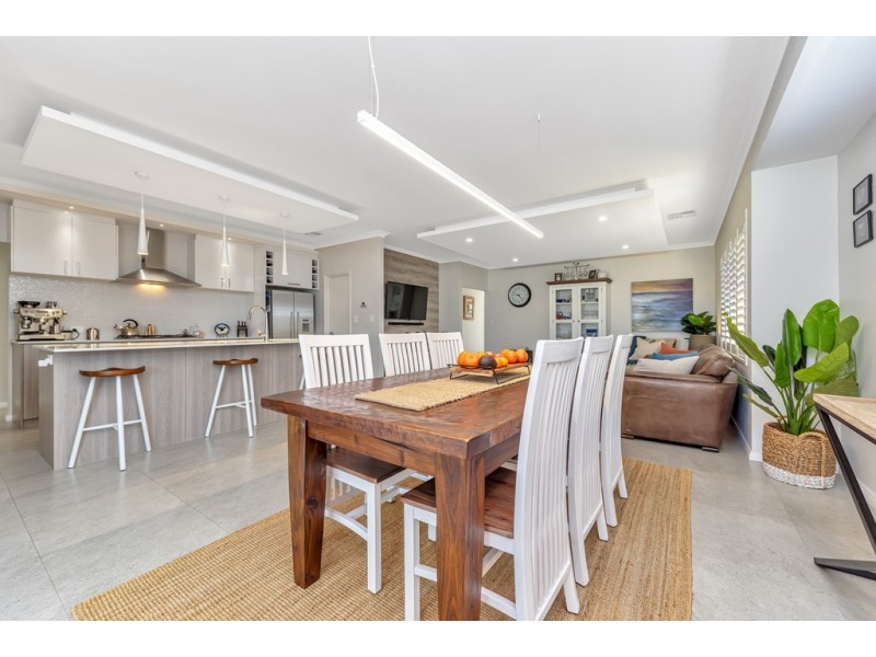 56 Richview Ramble, Wannanup WA 6210