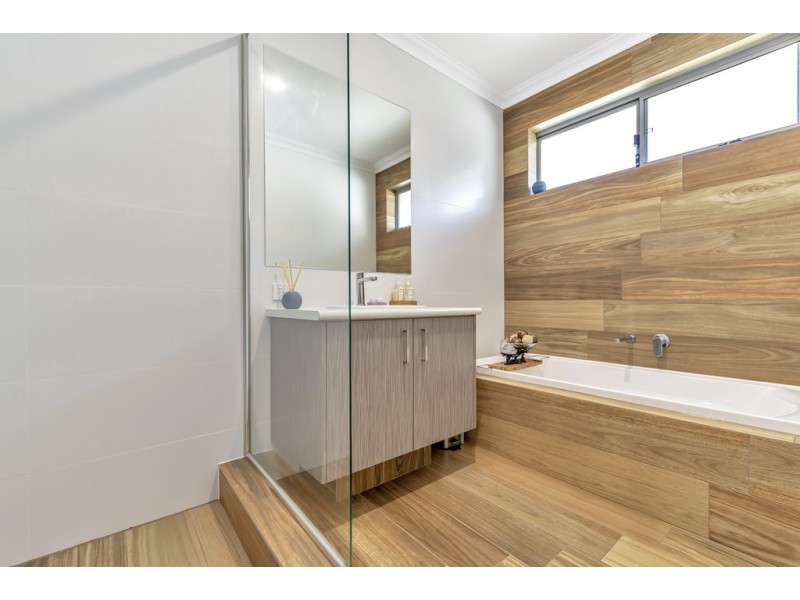 56 Richview Ramble, Wannanup WA 6210