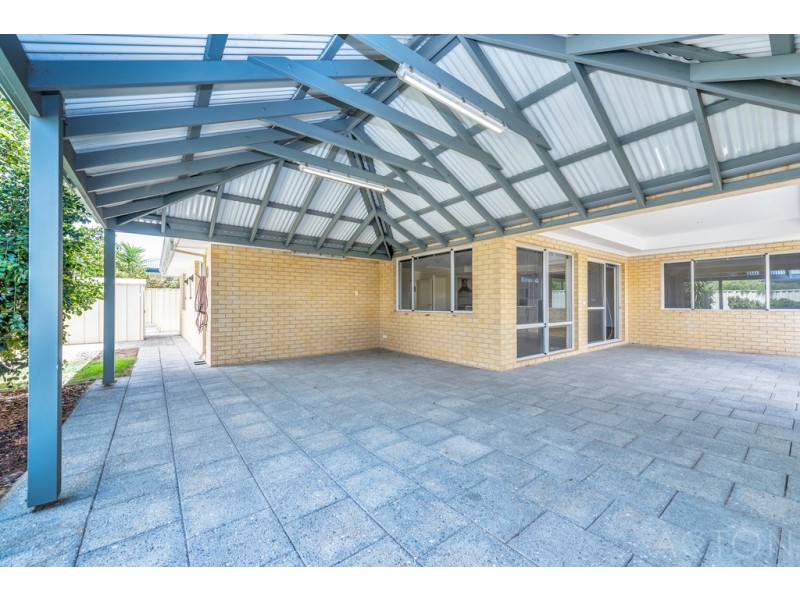 5 Seaview Drive, Singleton WA 6175