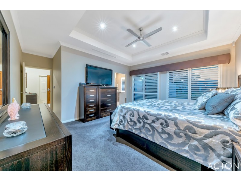 1 Anniston Loop, Meadow Springs WA 6210