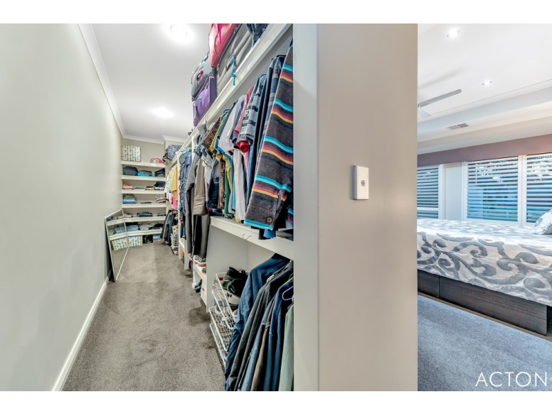 1 Anniston Loop, Meadow Springs WA 6210