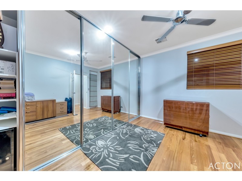 1 Anniston Loop, Meadow Springs WA 6210