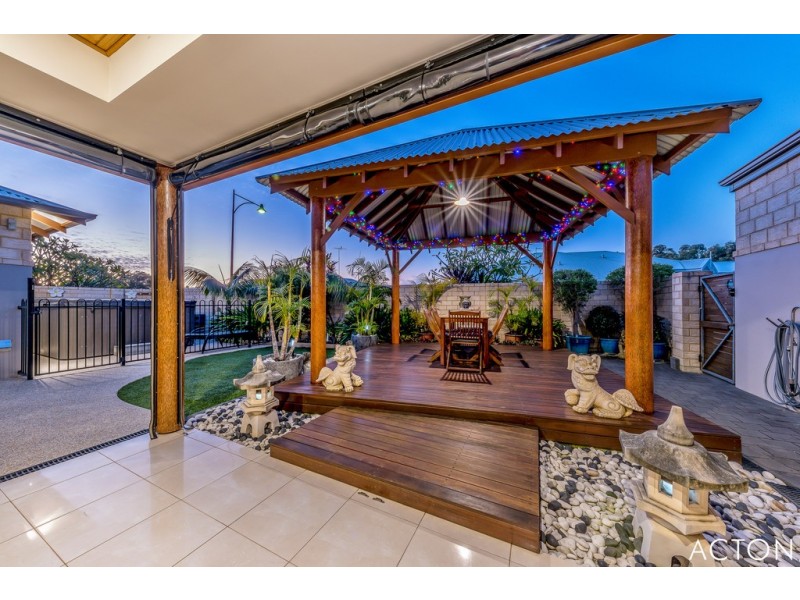 1 Anniston Loop, Meadow Springs WA 6210