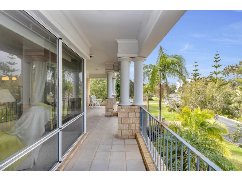 1/42 Ormsby Terrace, Mandurah WA 6210