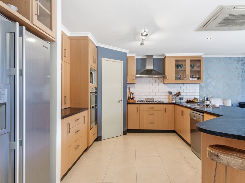 27 Cervantes Drive, Erskine WA 6210