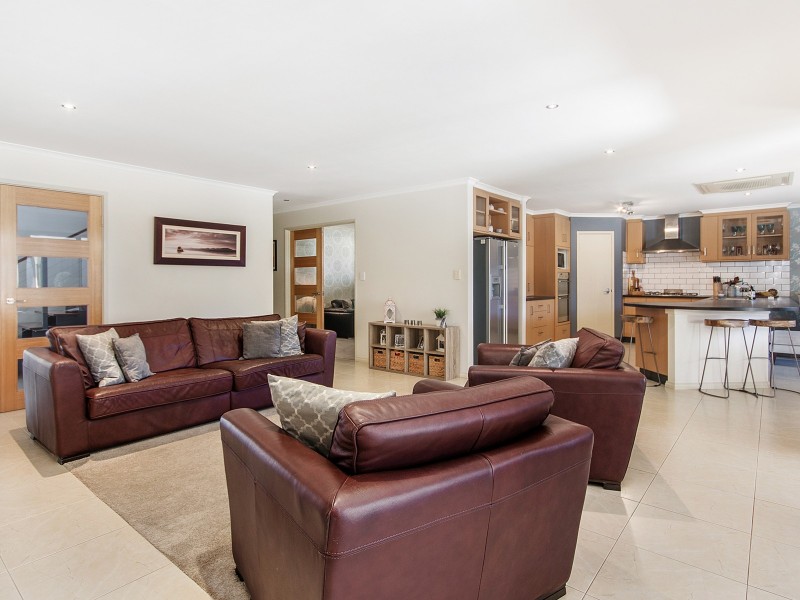 27 Cervantes Drive, Erskine WA 6210