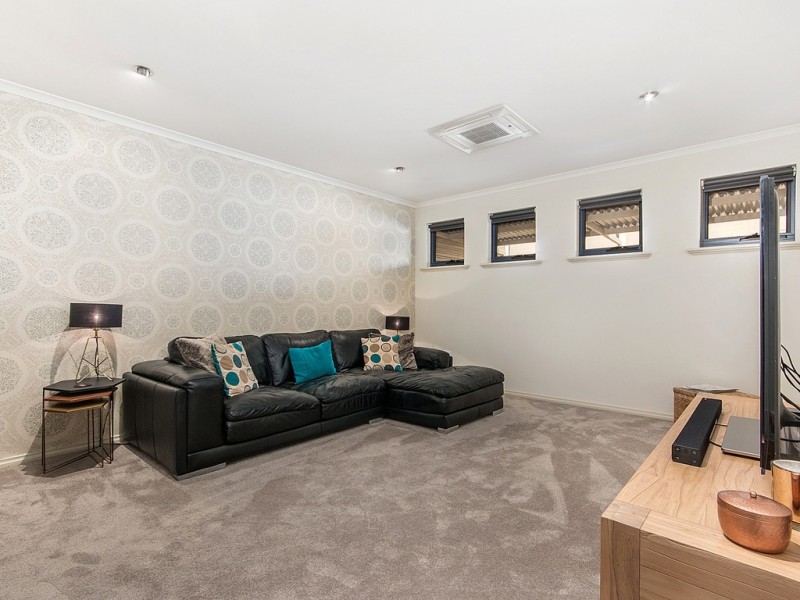 27 Cervantes Drive, Erskine WA 6210