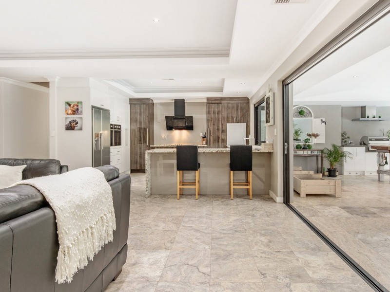 7 Nutbush Avenue, Falcon WA 6210