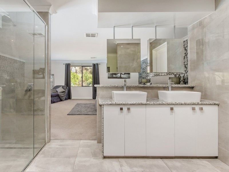 7 Nutbush Avenue, Falcon WA 6210