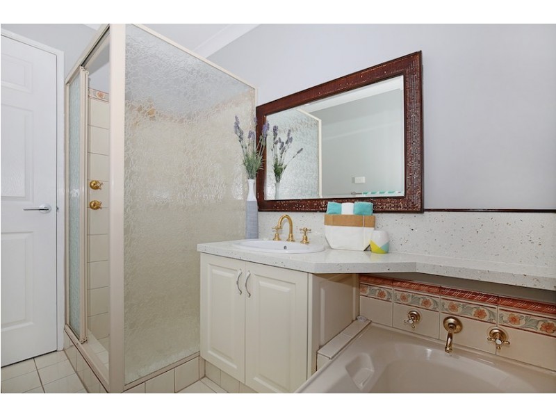 2 Olympus Rise, Greenfields WA 6210