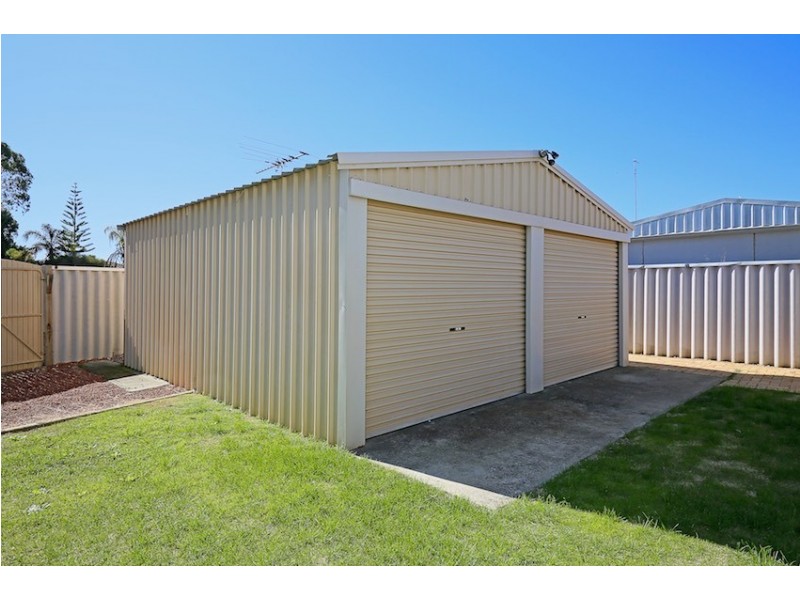 2 Olympus Rise, Greenfields WA 6210