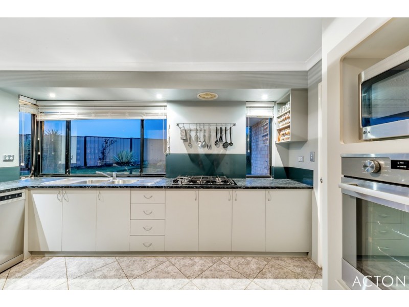 69 Oceanic Drive, Dawesville WA 6211