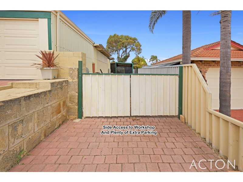 4 Berrigan Row, Halls Head WA 6210